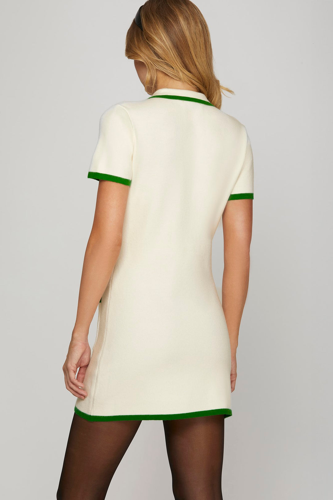 Short sleeve edge contrasted sweater mini dress with front pockets