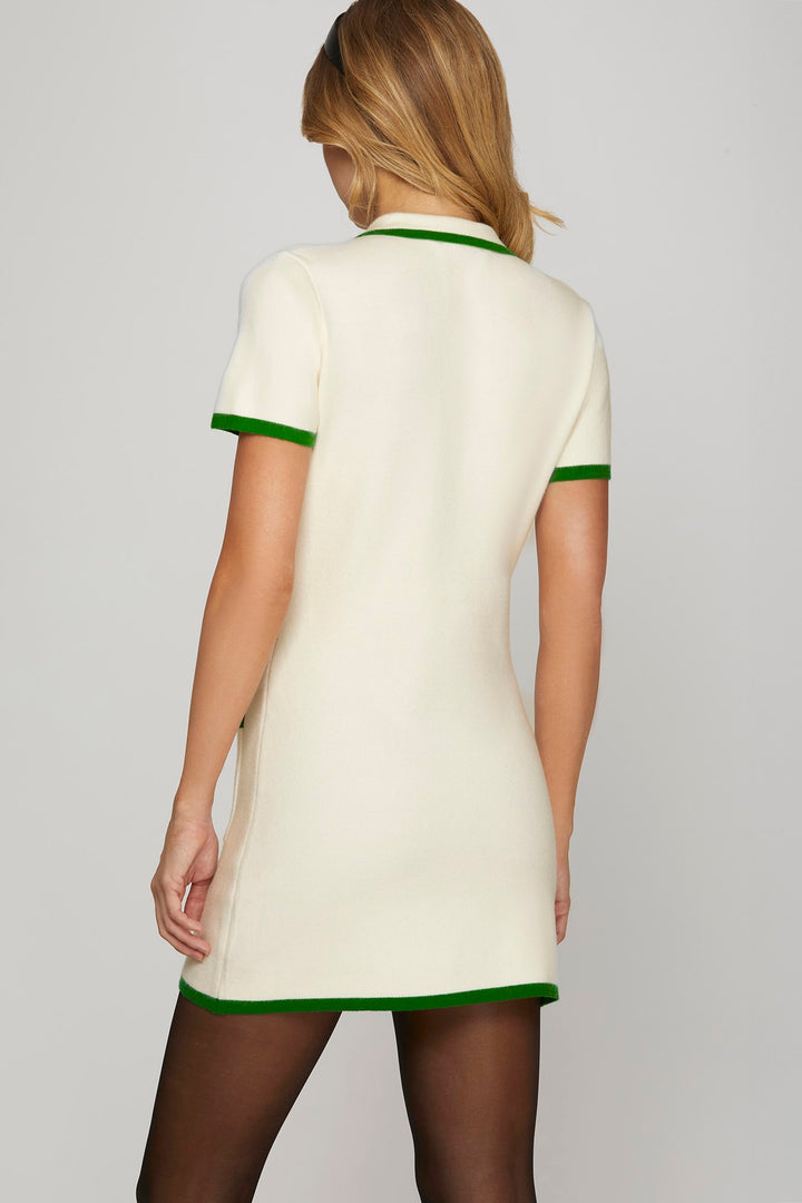 Short sleeve edge contrasted sweater mini dress with front pockets