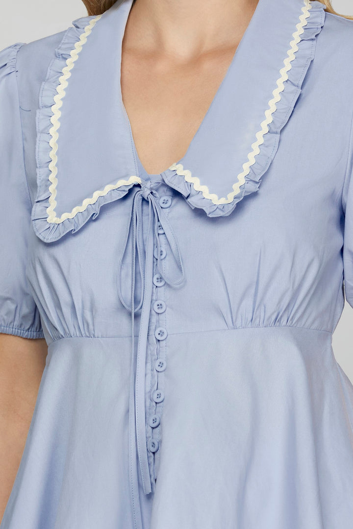 Doll collar button up top