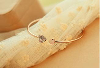 Heart Artificial Diamond Bracelet