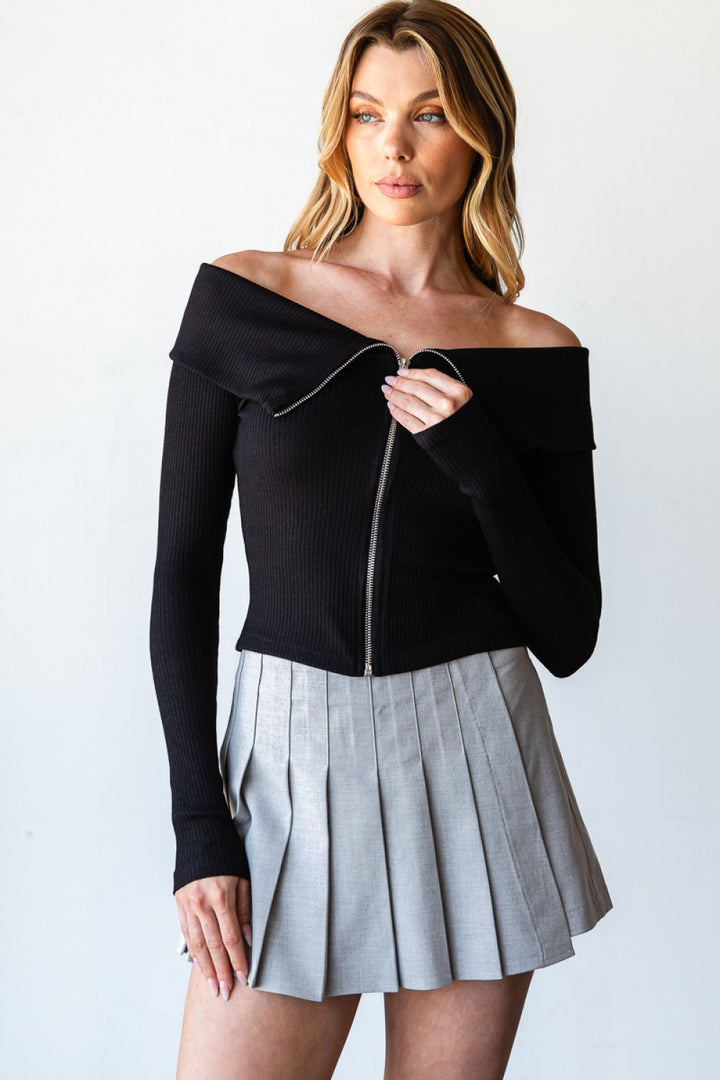 Off shoulder zipper long sleeve top