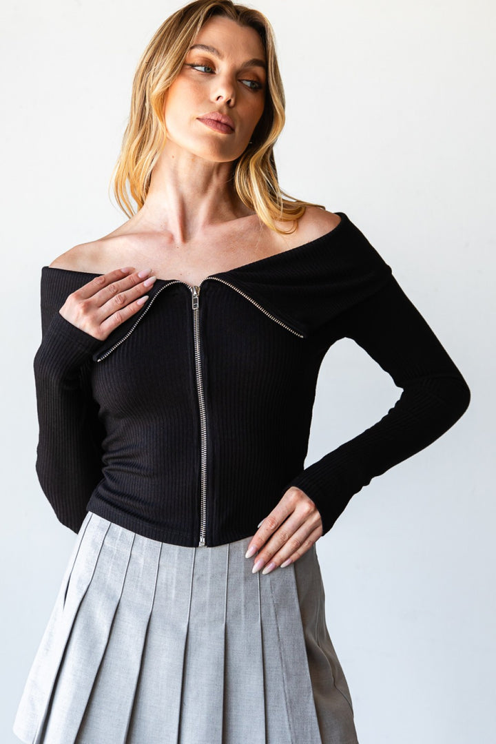 Off shoulder zipper long sleeve top