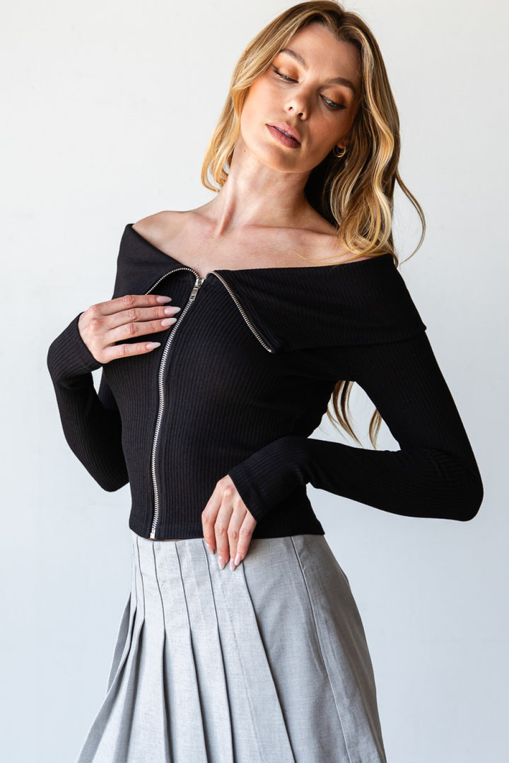 Off shoulder zipper long sleeve top